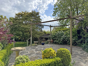 Photo 27- click for photo gallery